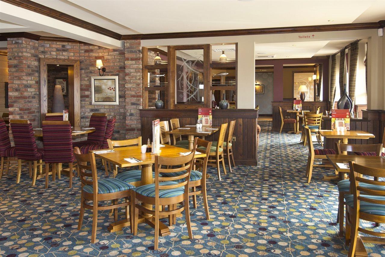 Premier Inn บิสเตอร์ ภายนอก รูปภาพ