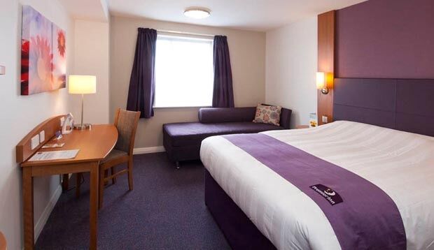 Premier Inn บิสเตอร์ ภายนอก รูปภาพ